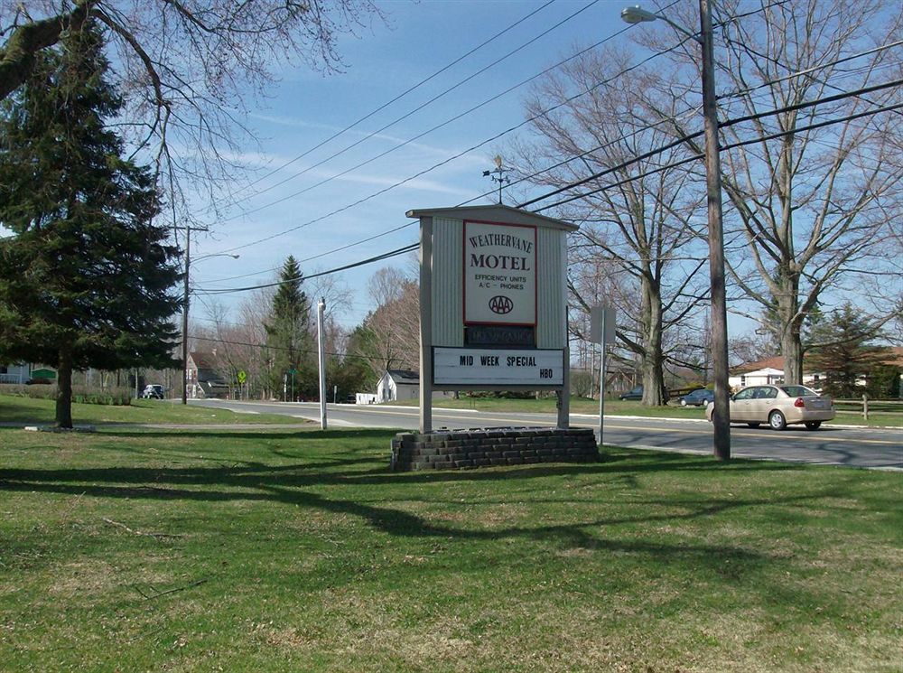 Weathervane Motel Lanesboro Lanesborough ภายนอก รูปภาพ